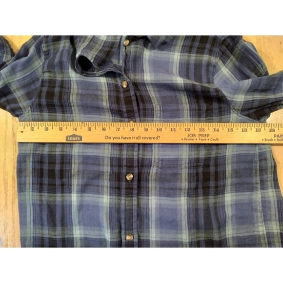 American Eagle boyfriend fit plaid button up shirt - Picture 5 of 11